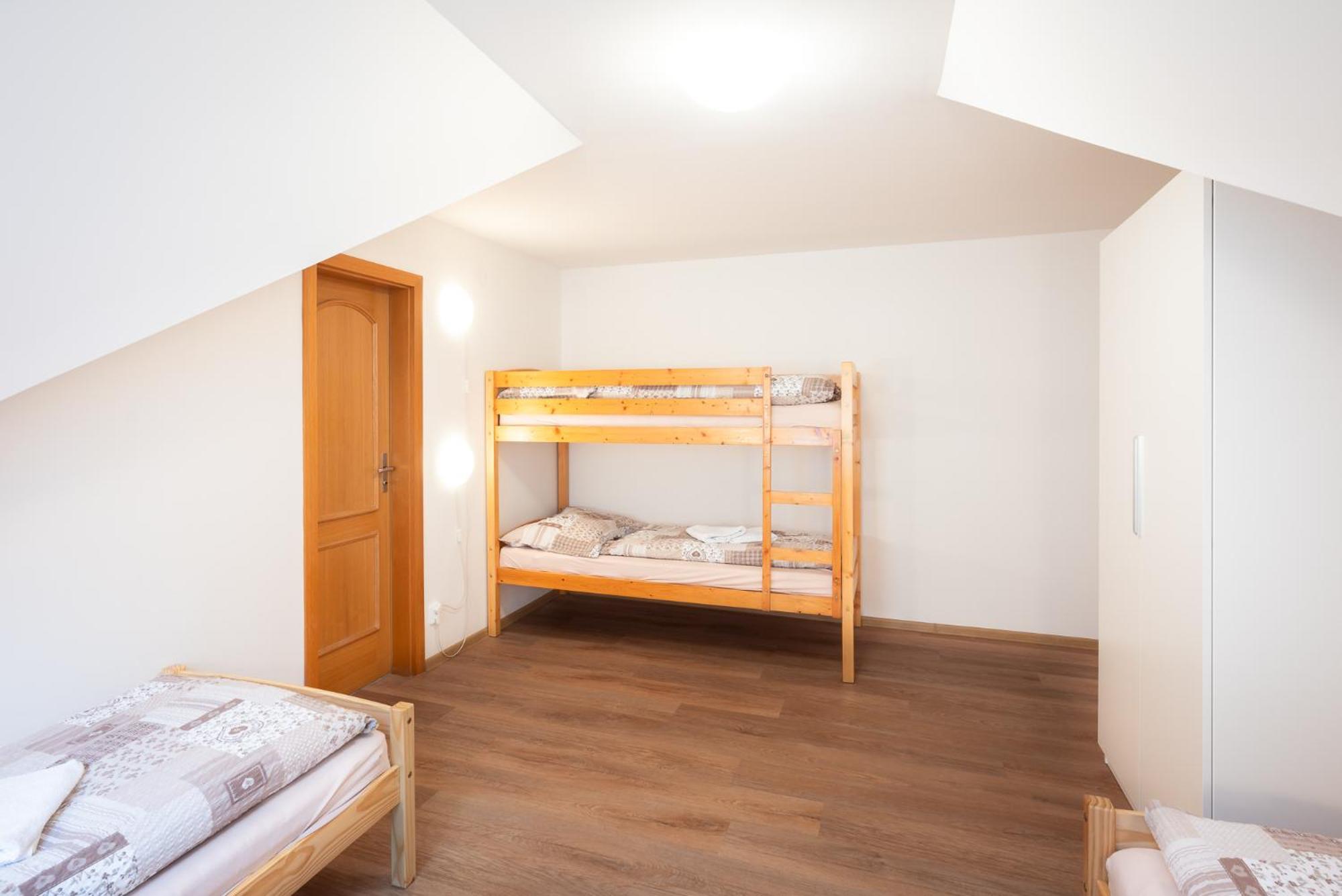 Apartman U Lanovky ยาคีมอฟ ภายนอก รูปภาพ